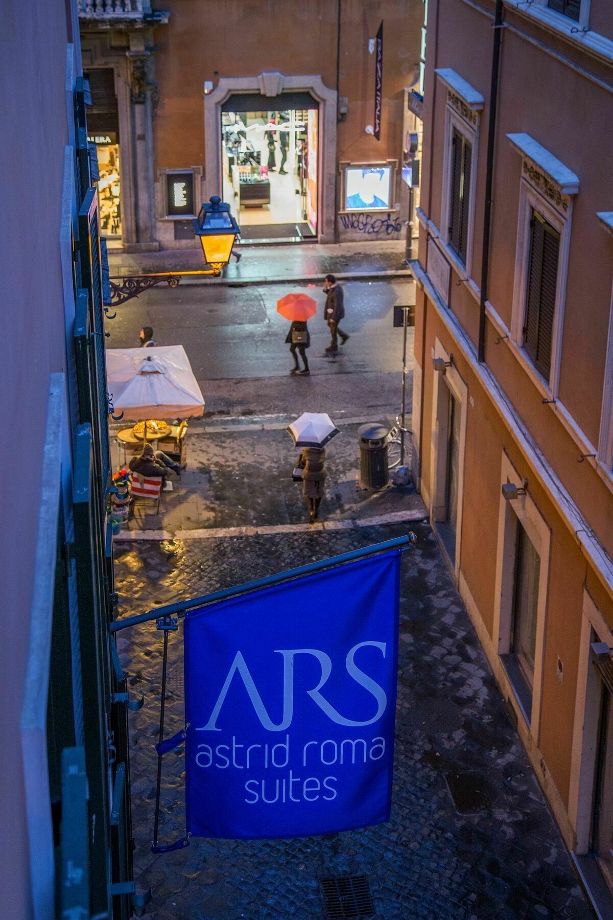 Astrid Roma Suites Екстер'єр фото