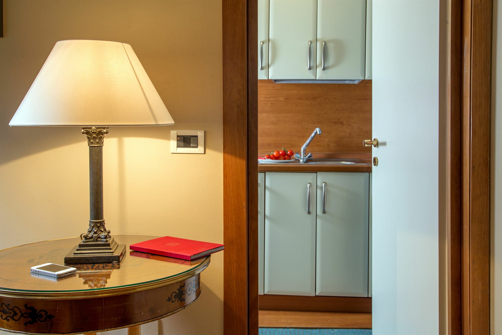 Astrid Roma Suites Екстер'єр фото